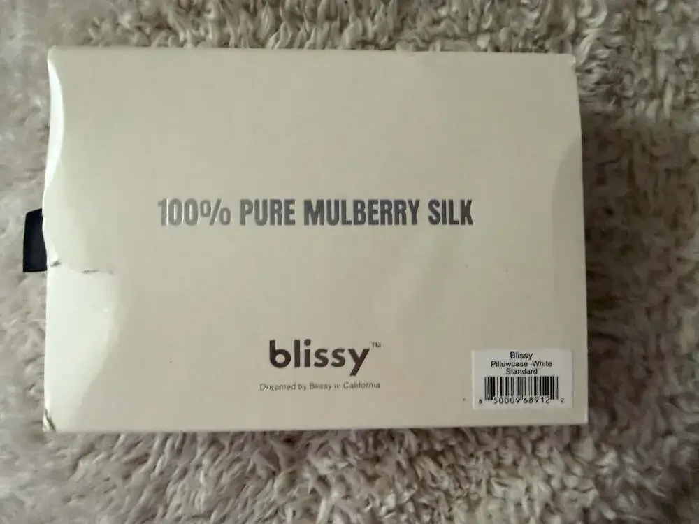 Blissy 100% Pure Mulberry Silk Standard Pillowcase in White